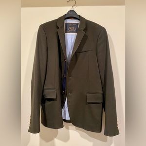 Zara Man’s Blazer (36)